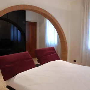 https://bb-gioia.hotelinveneto.com
